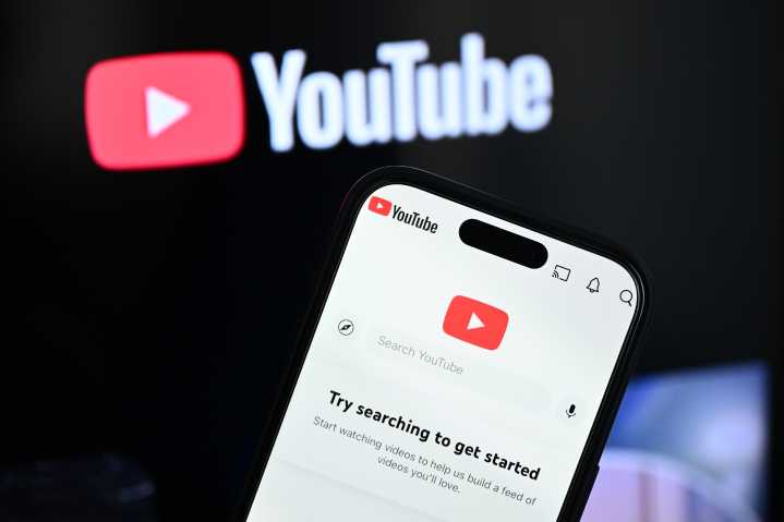 Social media ban 'hard to enforce, won't protect kids'