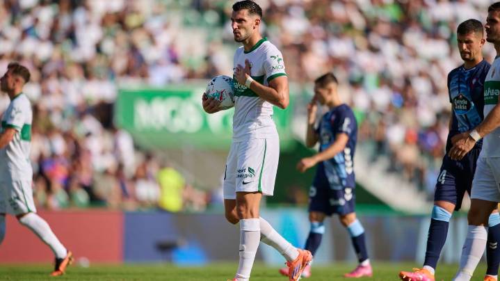 Rafa Mir guarda silencio tras ser interrogado como procesado por la violación a una joven