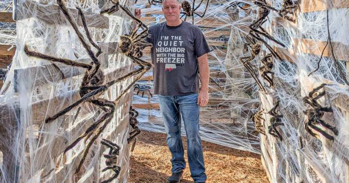 SummerGrove home transforms into haunted Halloween attraction