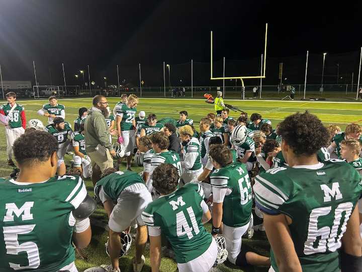 Defense shows up big in Minnechaug football’s win over East  Longmeadow