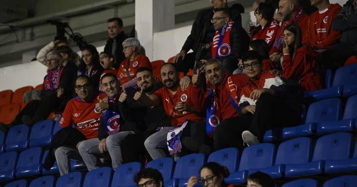 Galería | Los unionistas disfrutaron en la grada con la UD Ourense contra el Pontevedra CF en la Copa del Rey