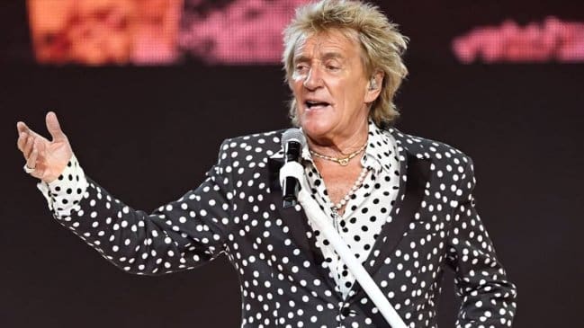 Rod Stewart en Chile: así fue el show del caballero del rock que encendió el Claro Arena con elegancia y energía eterna