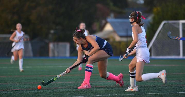 Saratoga Springs field hockey vs. Bethlehem in 9 photos |