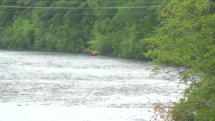 Hallan restos humanos de miles de años de antigüedad en río de Indiana