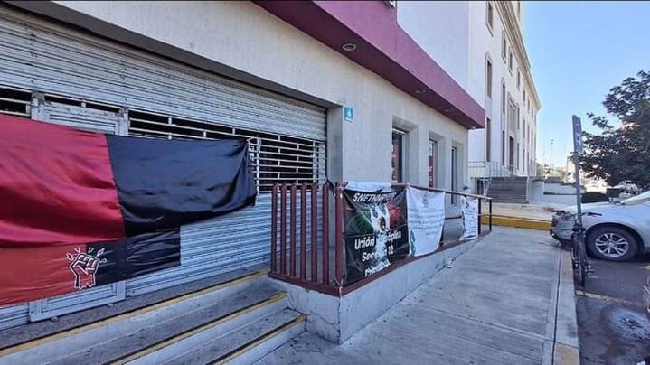 También para el Monte de Piedad; no les han pagado