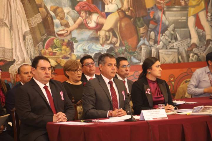 Ubica la Comuna de Puebla 680 mil 945 personas en pobreza; es el 40% de los habitantes del municipio