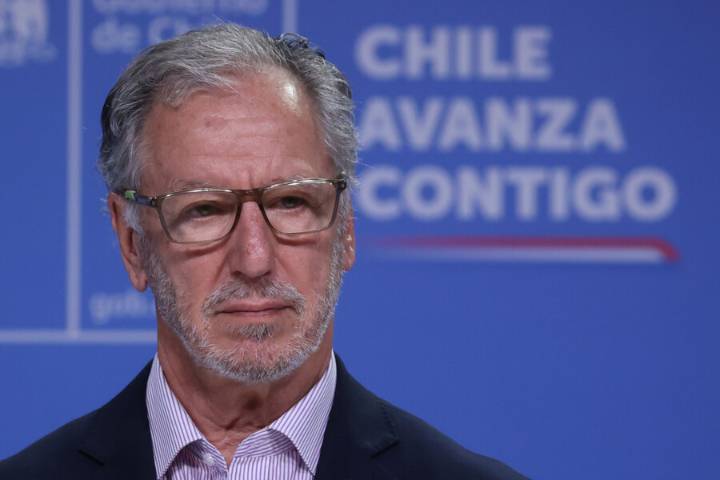 Boric también pidió la renuncia al secretario ejecutivo de la CNE por el error en las tarifas eléctricas