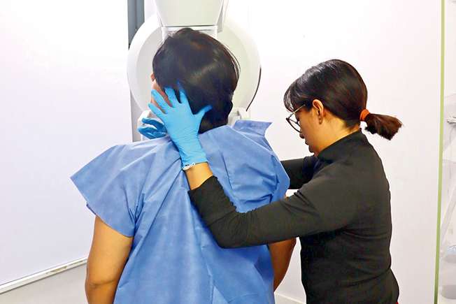 Refuerza acciones vs el cáncer de mama