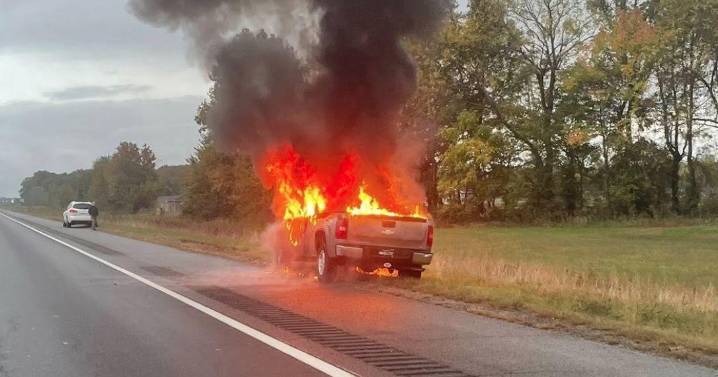 Crews respond to truck fire in Graves County
