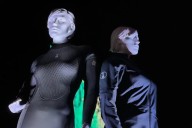 La Paz presenta el primer traje de buceo elaborado con plásticos oceánicos reciclados