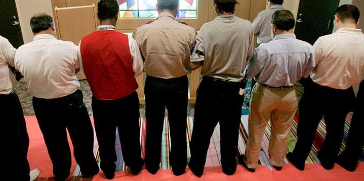 Controversy erupts after Muslim cleric denies Christian pastor access to DFW airport chapel