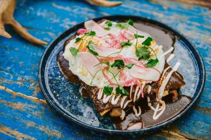 West Hollywood Breakfast Company Opens With Charity Soft Launch Supporting Project Angel Food