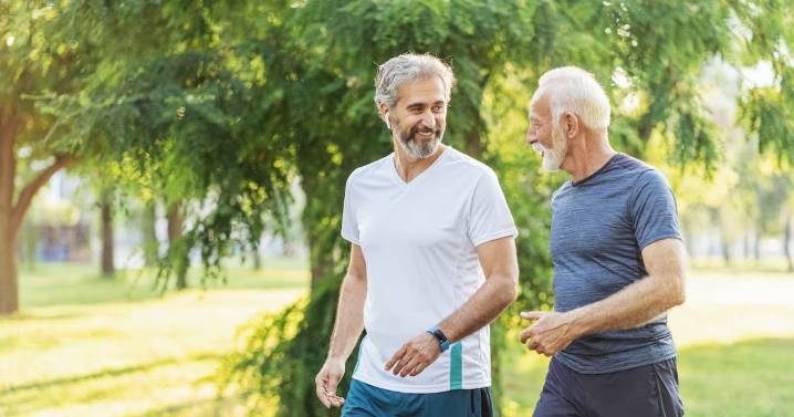 ¿Tiene más beneficios para la salud hacer una caminata larga o varias cortas? Esto dice una investigación
