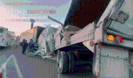 HAY TRÁFICO SOBRE ALFREDO DEL MAZO POR VOLCADURA DE TRÁILER CON DIRECCIÓN A PUENTES TOLLOCAN; TOLUCA