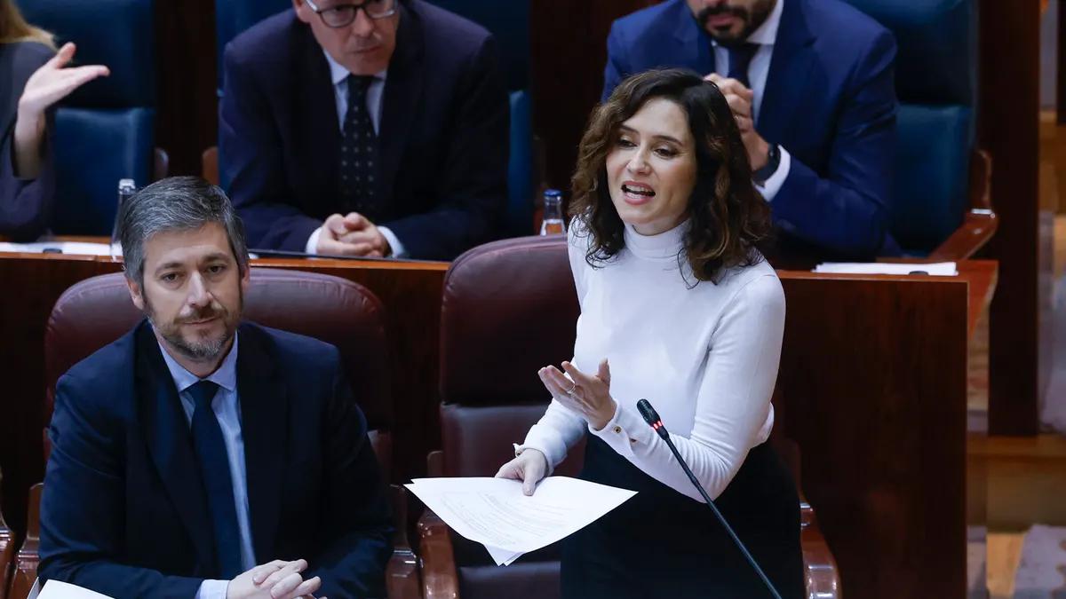 El Gobierno de Ayuso apunta a una "financiación ilegal" del PSOE por los pagos a Ábalos: "¿De dónde salió ese dinero?"