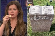 Kelly Clarkson Tries Recipes Etched On Gravestones and Gives Her Honest Reaction