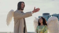 De héroe de acción a un ángel: El 'giro refrescante' de Keanu Reeves en el cine