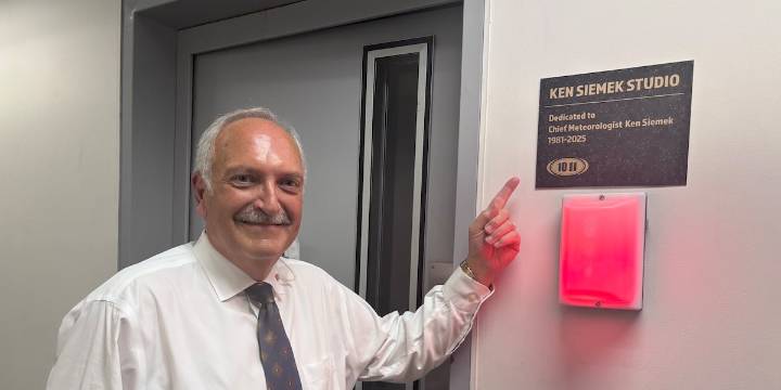 Ken Siemek reflects on 44-year career as he retires from 10/11