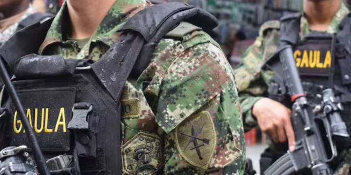 Tiroteo en Bogotá durante un operativo del Ejército deja al menos tres militares heridos