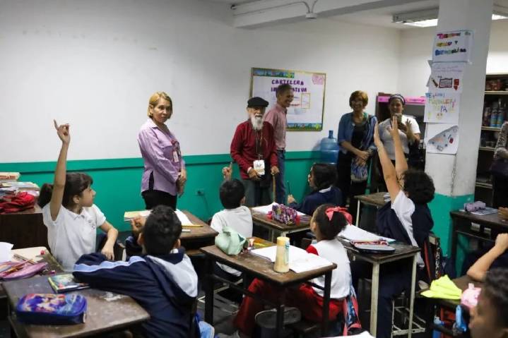 Artistas nacionales e internacionales visitaron escuelas técnicas en Caracas