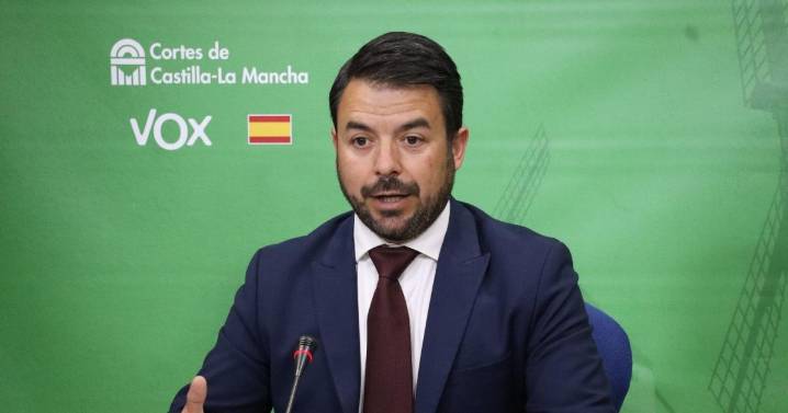 Vox exige ceses en el Sescam y señala al Gobierno de Page por vulnerar datos de sanitarios en X