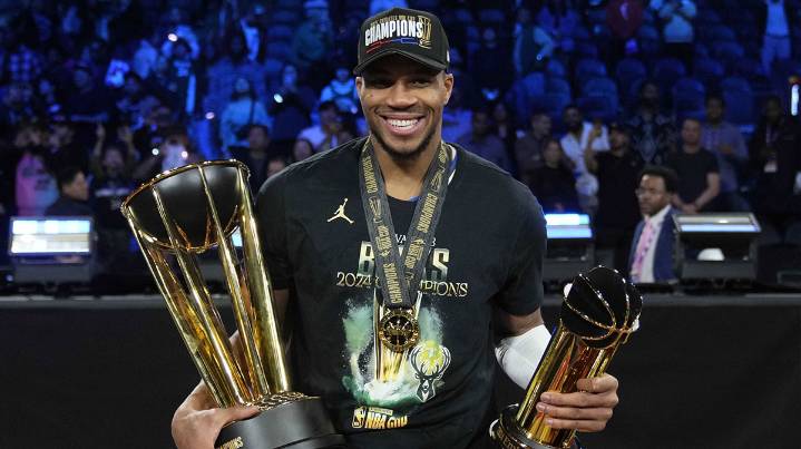 Blake Griffin roasts Bucks’ Giannis Antetokounmpo over NYC vacation