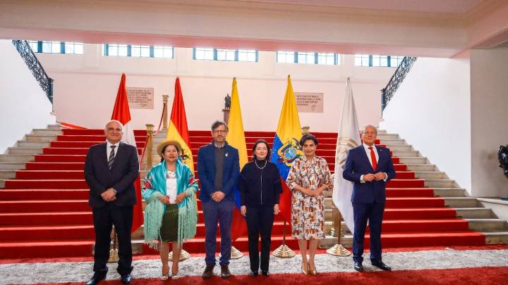 China se incorpora como país observador de la Comunidad Andina