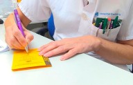 Dan vía libre para recetar a pasantes; ‘aberrante’ decisión política sobre la salud