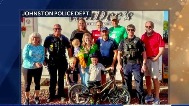 Police reward kids for following bike safety habits