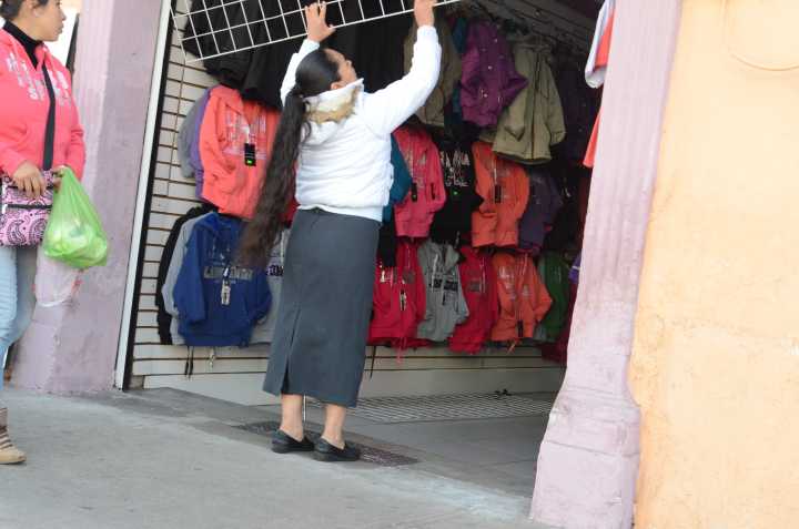 Prevén comercios un cierre de año complicado