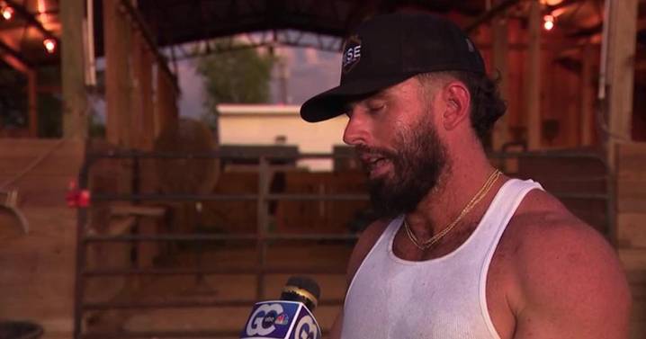 Man finds couple holding hands after fatal Burnt Store Road crash