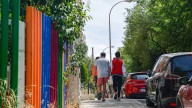 Los centros de Madrid acogen los primeros 13 menores migrantes del reparto de Canarias y desestiman el 30% de expedientes de traslado