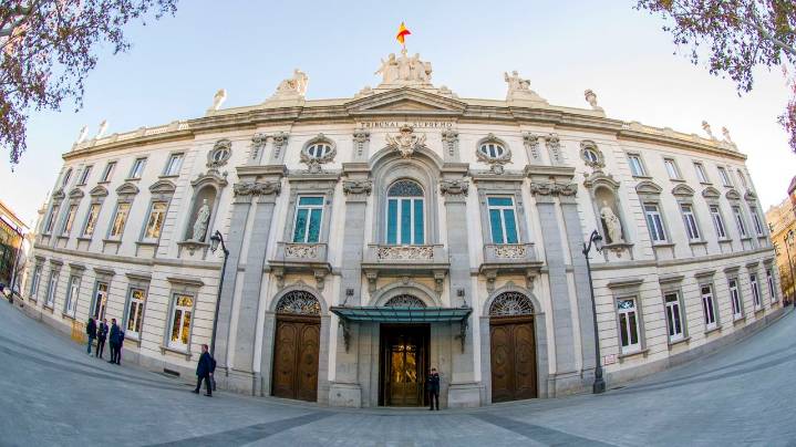 Condenan a prisión a una madre de Lugo por impedir que los abuelos viesen a su nieto hasta en diez ocasiones