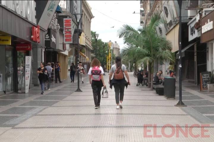 Anticipan que seguirá la variación térmica en el inicio de noviembre y pronostican chaparrones