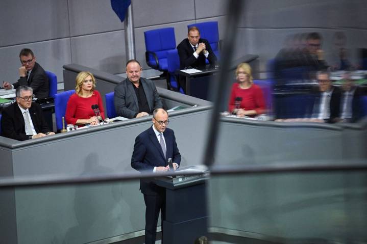 Merz to advocate use of frozen Russian assets at EU summit