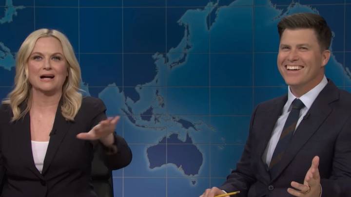 Weekend Update Brought Back Amy Poehler, Tina Fey And More For A Surprise SNL Joke