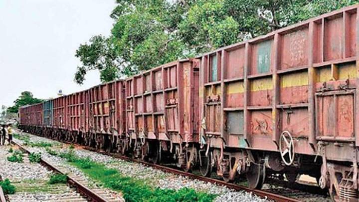 First-Ever rail consignment of industrial salt reaches Kashmir from Gujarat