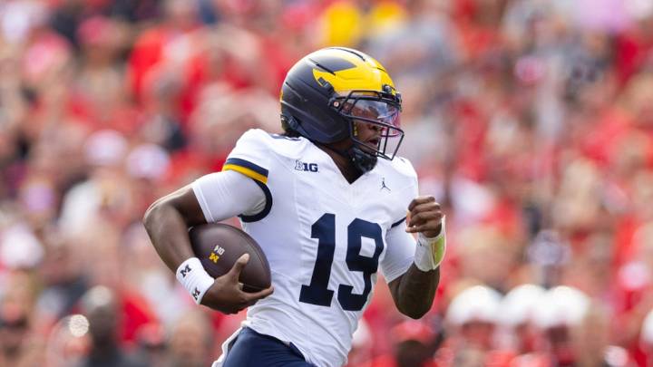 How to watch Michigan football game today for free