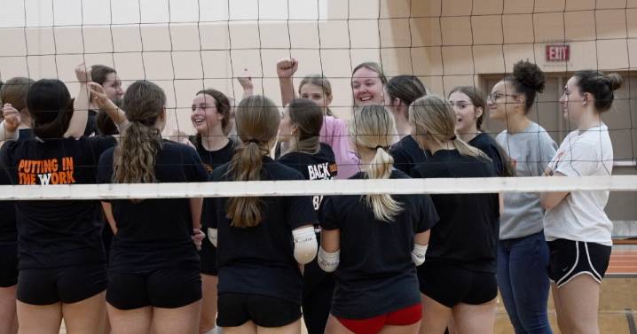 West De Pere volleyball surges under interim coach