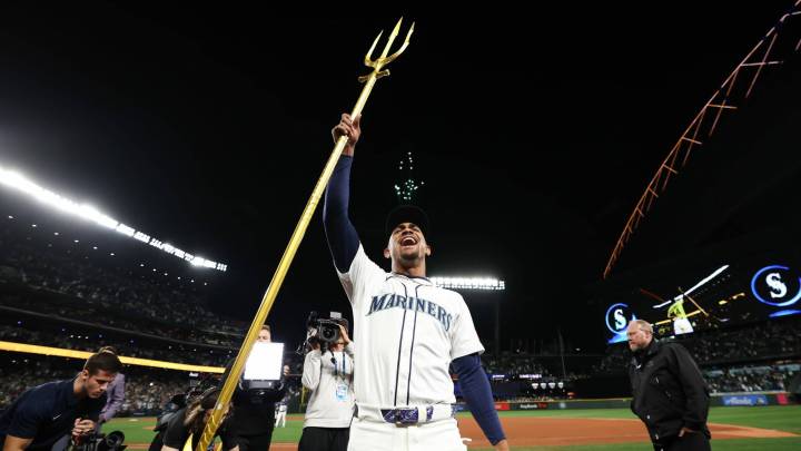 Heroics from Jorge Polanco and Julio Rodriguez lead M’s past Tigers in Game 2