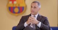 El 'ciclista' políglota que lo peta en los despachos del Barça