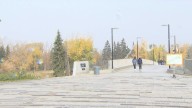 Calgarians embrace the cold on first snowfal of season