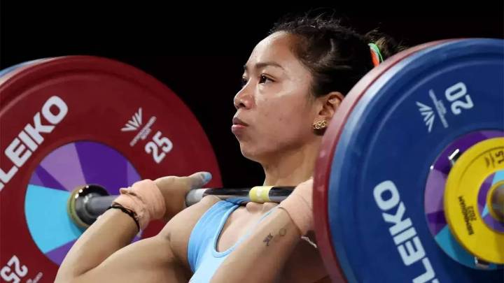 World Weightlifting Championships: Mirabai Chanu Claims Silver Medal SportFit