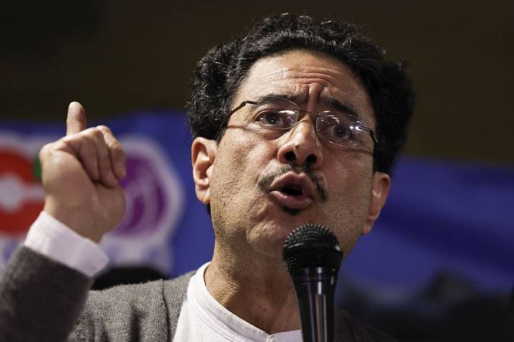 Iván Cepeda se convierte en el candidato presidencial del partido de Petro en Colombia