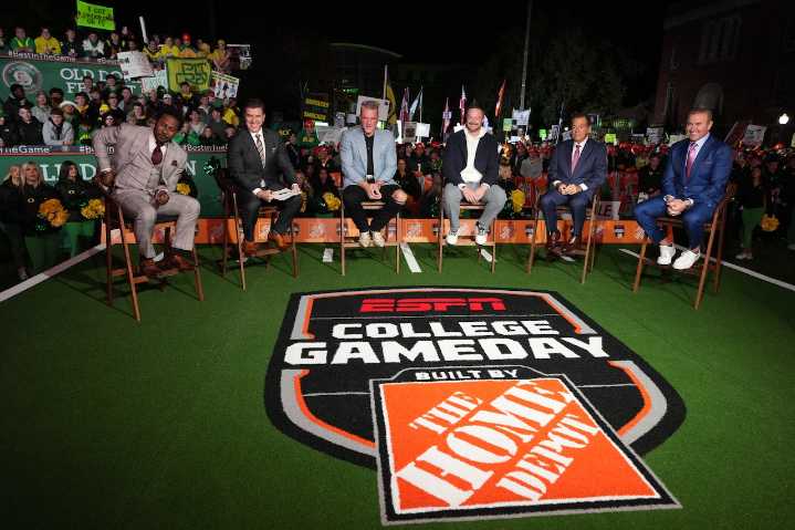McAfee, Herbstreit call audibles, GameDay picks Alabama-Missouri: ‘The black hoodie remains supreme’