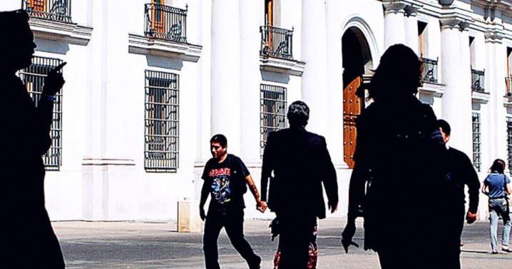 La controversia por el rol y cantidad de funcionarios públicos