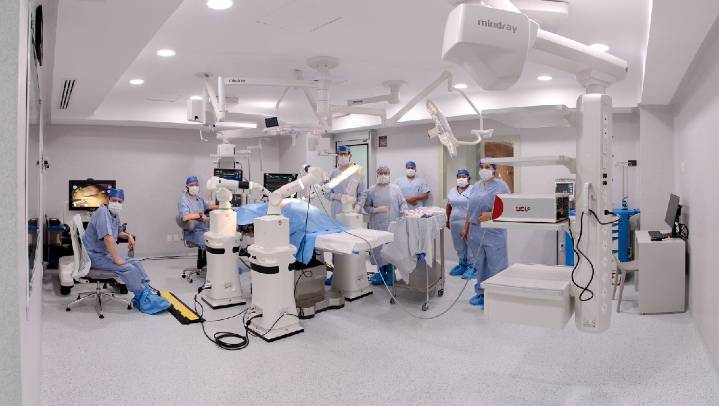 Cirugía robótica: el hito en la cirugía que marca Centro Médico Dalinde