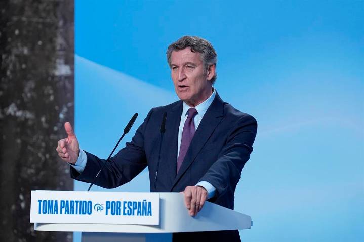 Feijóo plantea reforzar requisitos para acceder a la nacionalidad española: «No se regala, se merece»