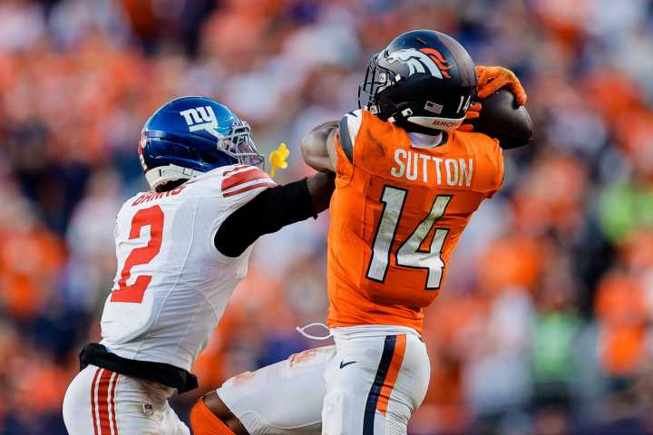 Giants' former 1st-round pick has turned into an unplayable liability for the defense