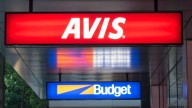 Acusan empleado de robar vehículos de Avis Budget en NY